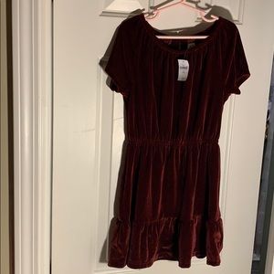 BURGUNDY VELVET DRESS